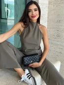 Conjunto Gola Alta sem Mangas e Calça Jessy